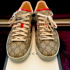 Women’s Gucci Sneakers